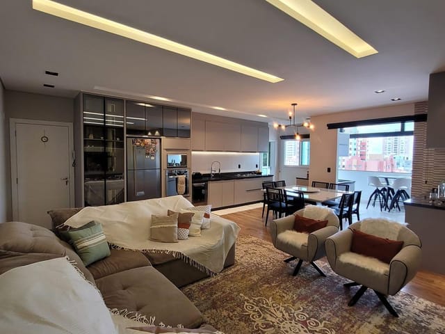 Apartamento com 137m² 3 quartos e 3 banheiros, à venda, no bairro Centro em Ponta Grossa