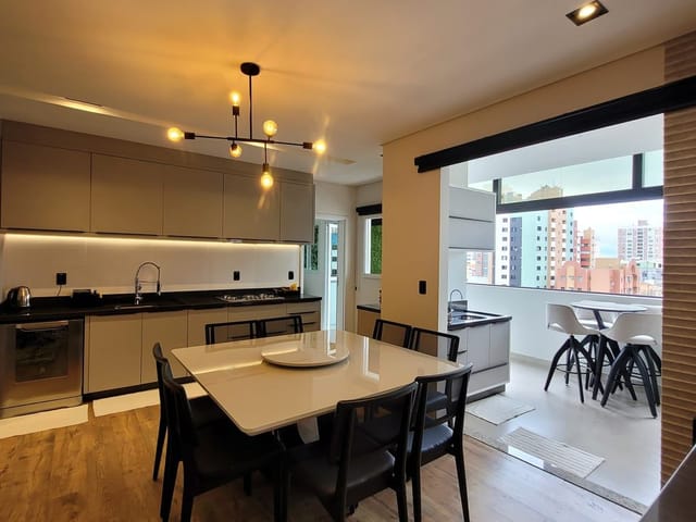 Apartamento com 137m² 3 quartos e 3 banheiros, à venda, no bairro Centro em Ponta Grossa