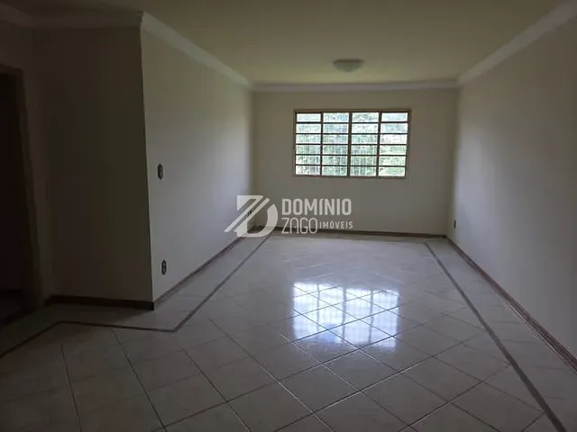 Apartamento com 100m² 3 quartos e 3 banheiros, à venda, no bairro Mercês em Uberaba