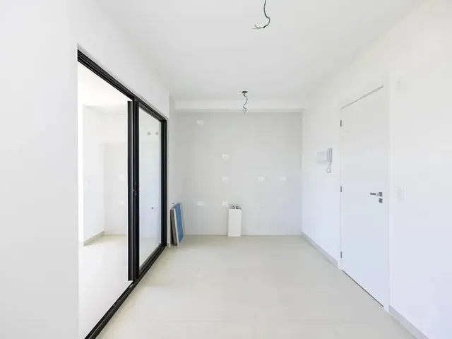 Apartamento 2 quartos e 1 banheiro, à venda, no bairro Cidade Industrial em Curitiba