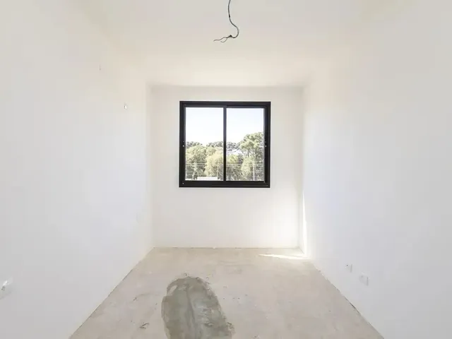 Apartamento 2 quartos e 1 banheiro, à venda, no bairro Cidade Industrial em Curitiba