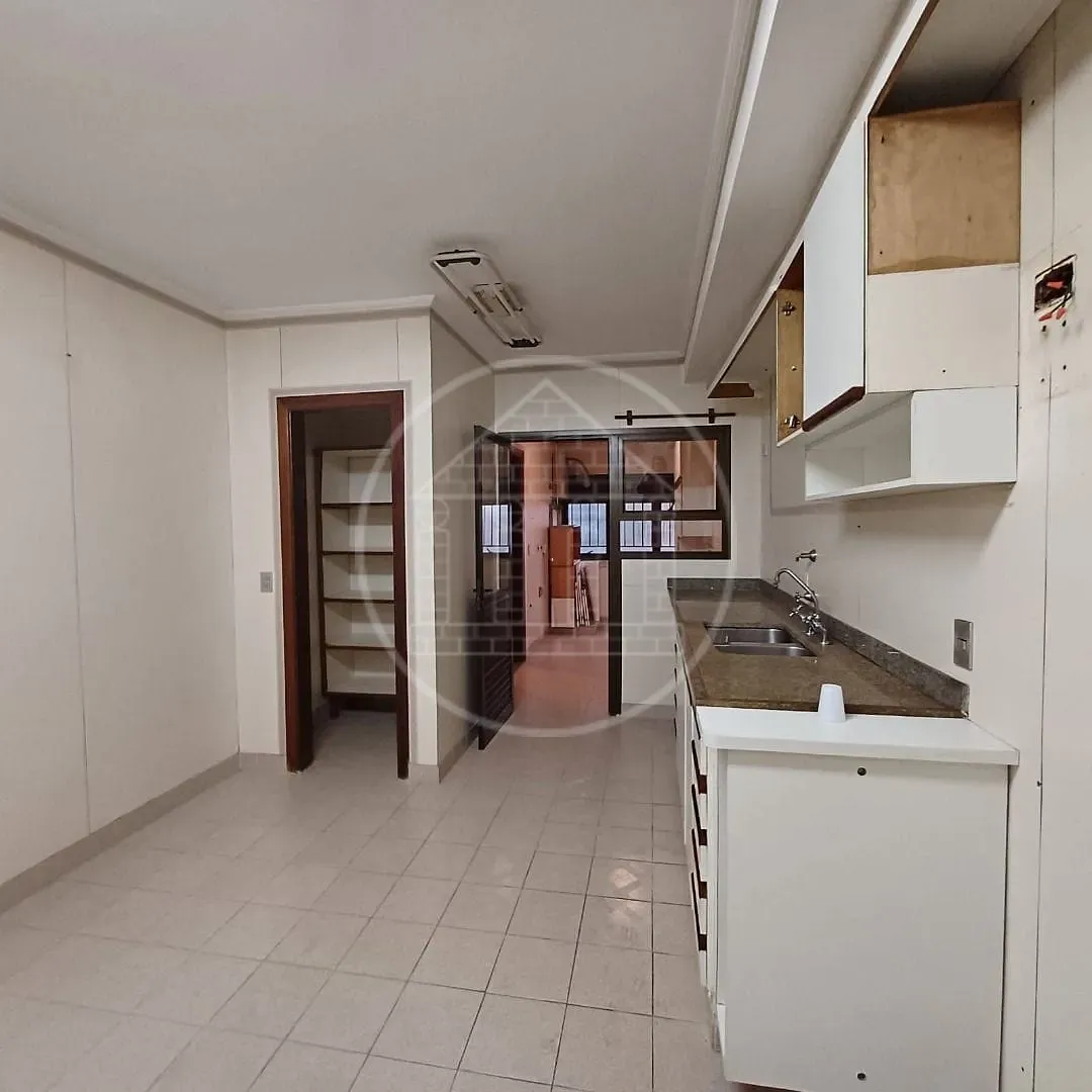 Apartamento, 4 quartos, 211 m² - Foto 10
