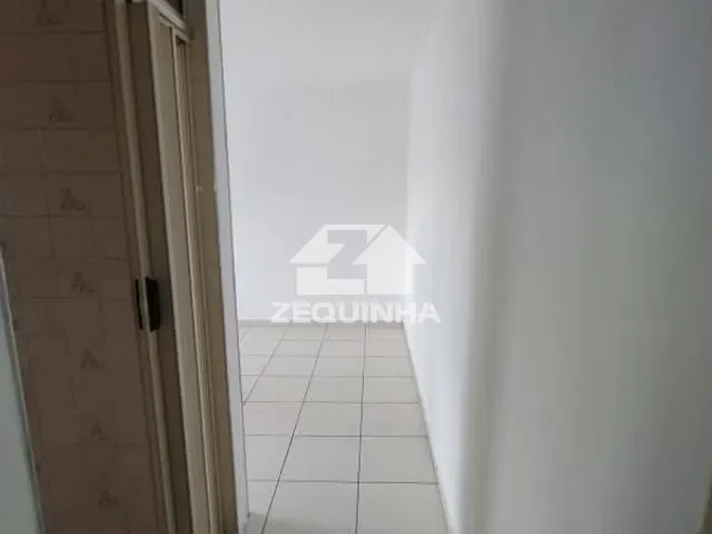 Apartamento com 54m² 2 quartos e 1 banheiro, para alugar, no bairro Cidade das Flores em Osasco