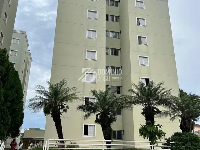 Apartamento 3 quartos e 2 banheiros, para alugar, no bairro Centro em Uberaba