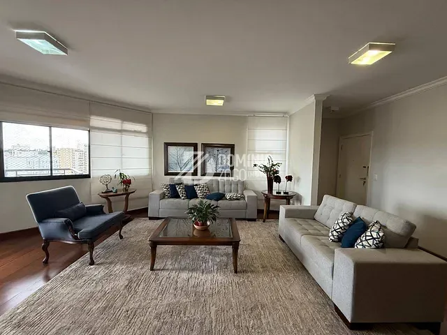 Apartamento 3 quartos e 5 banheiros, à venda ou para alugar, no bairro São Sebastião em Uberaba