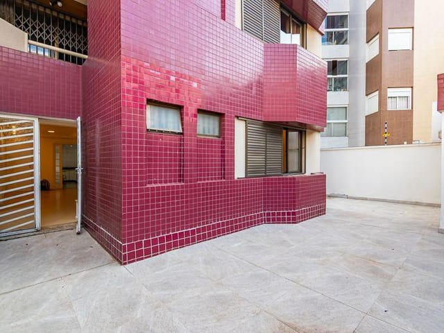 Apartamento 3 quartos e 3 banheiros, à venda, no bairro Cabral em Curitiba