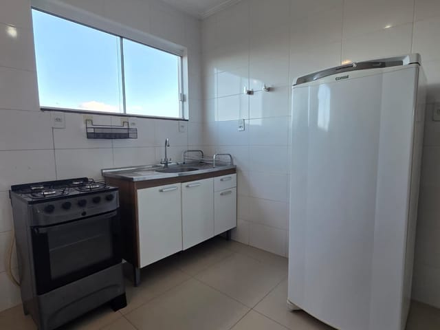 Apartamento 2 quartos e 2 banheiros, para alugar, no bairro Ingleses do Rio Vermelho em Florianópolis