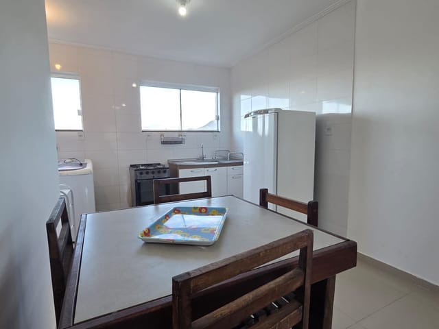 Apartamento 2 quartos e 2 banheiros, para alugar, no bairro Ingleses do Rio Vermelho em Florianópolis