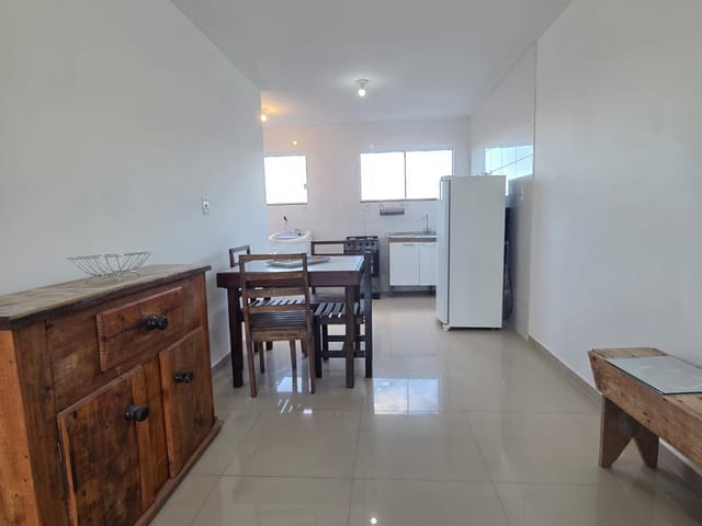 Apartamento 2 quartos e 2 banheiros, para alugar, no bairro Ingleses do Rio Vermelho em Florianópolis