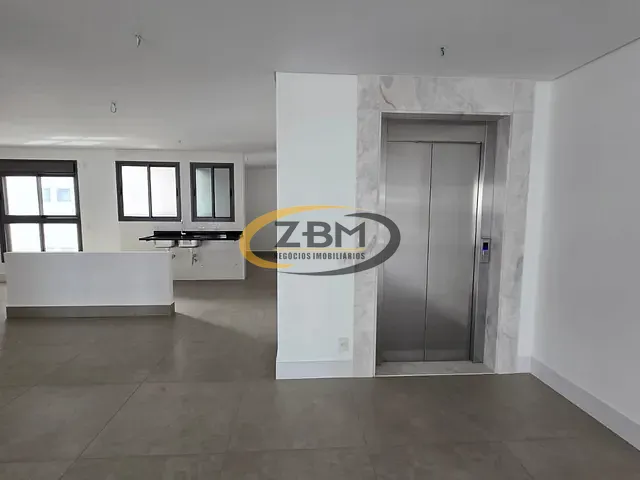 Apartamento com 368m² 3 quartos e 4 banheiros, à venda, no bairro Santa Rosa em Londrina