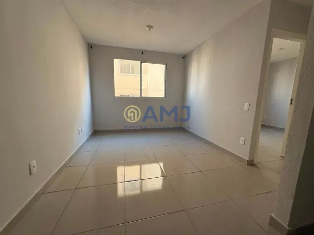 Apartamento 2 quartos e 1 banheiro, à venda, no bairro Setor Grajaú em Goiânia