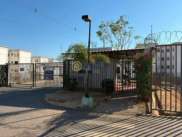 Apartamento 2 quartos e 1 banheiro, à venda, no bairro Setor Grajaú em Goiânia