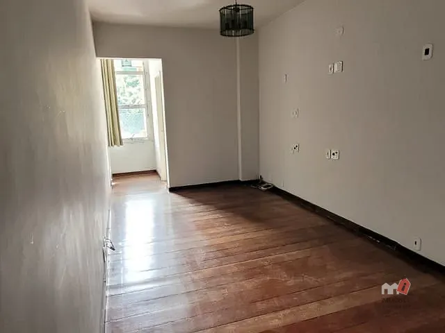 Apartamento 2 quartos e 1 banheiro, à venda, no bairro Centro em Petrópolis