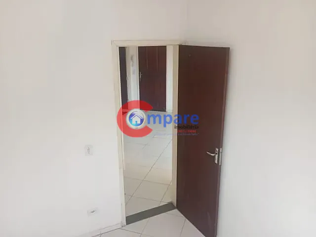 Apartamento 2 quartos e 1 banheiro, para alugar, no bairro Jardim Dourado em Guarulhos