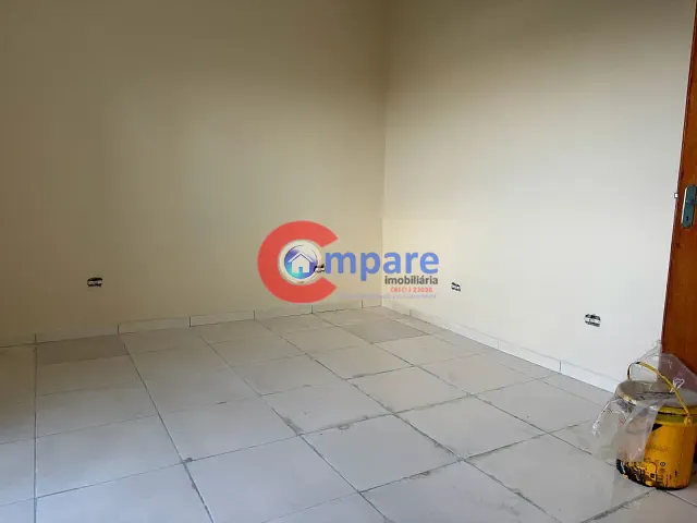 Apartamento 1 quarto e 1 banheiro, para alugar, no bairro Cidade Soberana em Guarulhos