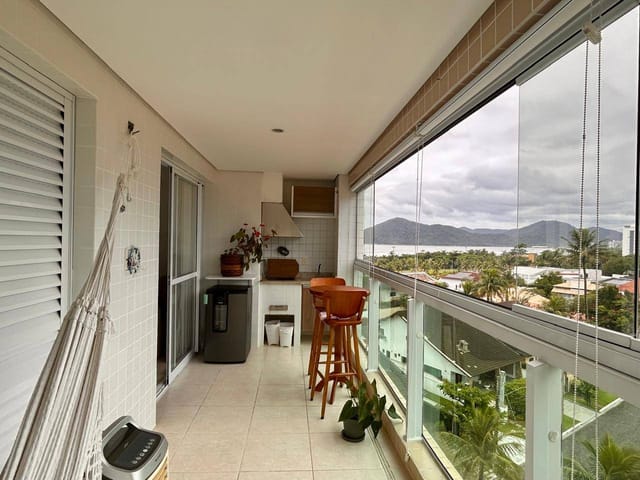 Apartamento 2 quartos e 2 banheiros, à venda ou para alugar, no bairro Maitinga em Bertioga