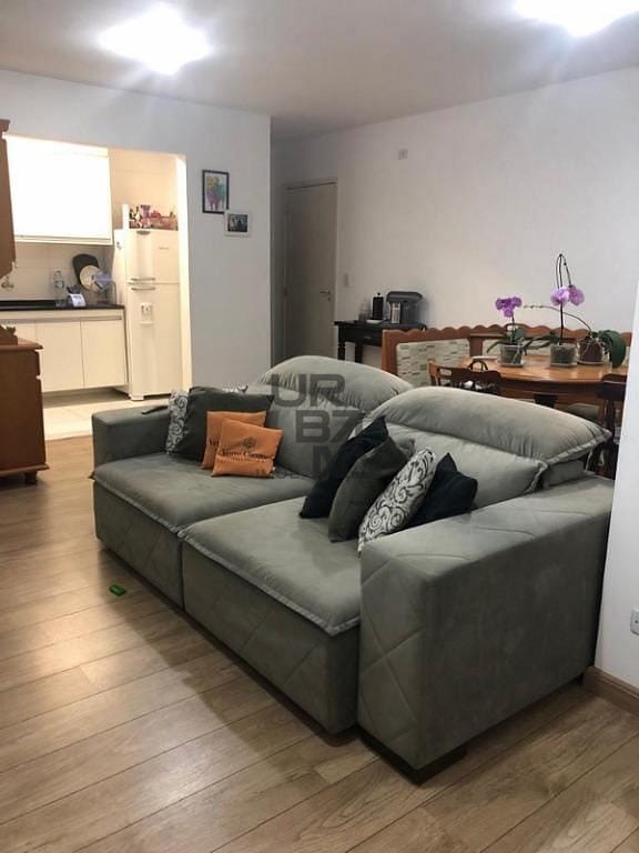 Apartamento à venda com 2 quartos, 69m² - Foto 2