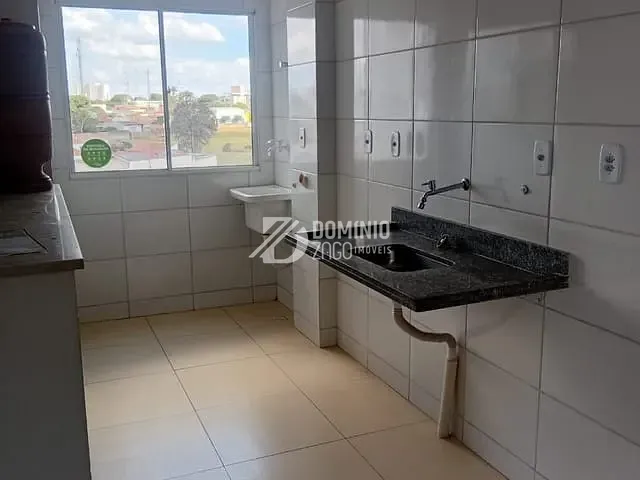 Apartamento 2 quartos e 1 banheiro, à venda, no bairro Quinta Boa Esperança em Uberaba