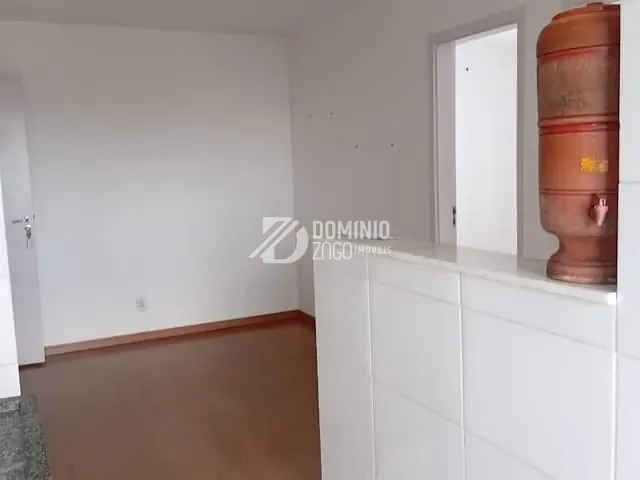 Apartamento 2 quartos e 1 banheiro, à venda, no bairro Quinta Boa Esperança em Uberaba