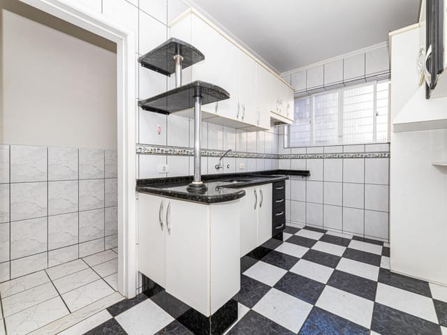 Apartamento 3 quartos e 2 banheiros, à venda, no bairro Mercês em Curitiba