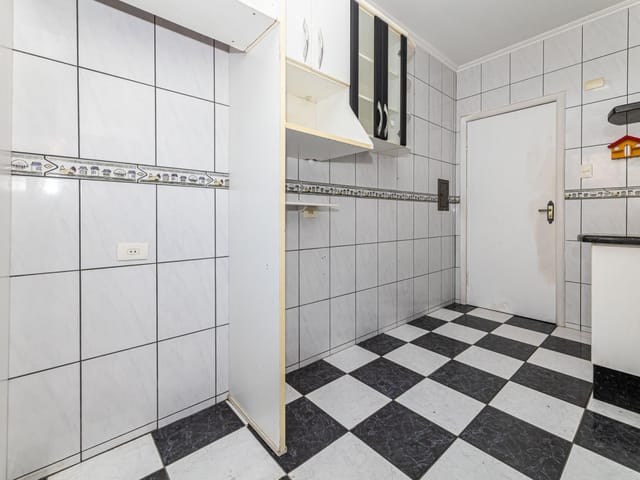 Apartamento 3 quartos e 2 banheiros, à venda, no bairro Mercês em Curitiba