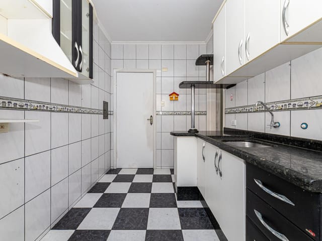 Apartamento 3 quartos e 2 banheiros, à venda, no bairro Mercês em Curitiba