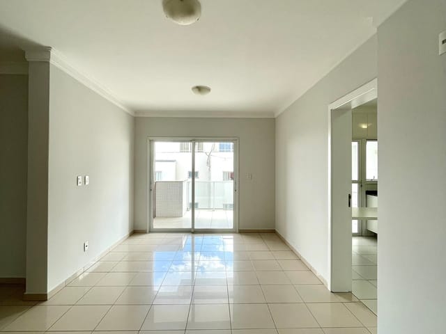 Apartamento com 175m² 3 quartos e 4 banheiros, à venda ou para alugar, no bairro Centro em Ponta Grossa