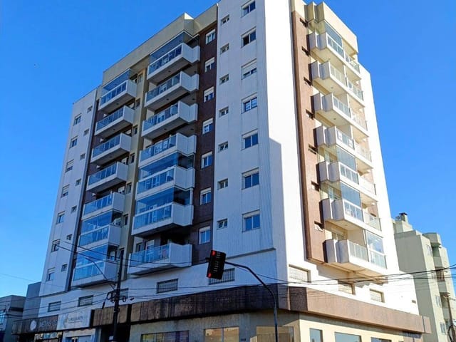 Apartamento com 175m² 3 quartos e 4 banheiros, à venda ou para alugar, no bairro Centro em Ponta Grossa