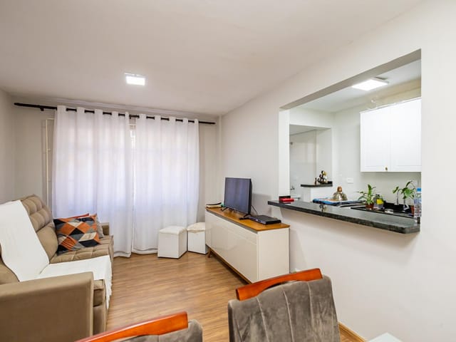 Apartamento 2 quartos e 1 banheiro, à venda, no bairro Campo Comprido em Curitiba