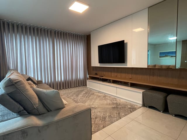 Apartamento com 187m² 3 quartos e 2 banheiros, à venda, no bairro Uvaranas em Ponta Grossa