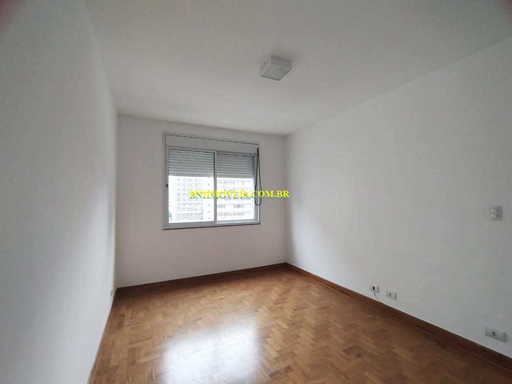 Apartamento para alugar com 2 quartos, 130m² - Foto 11