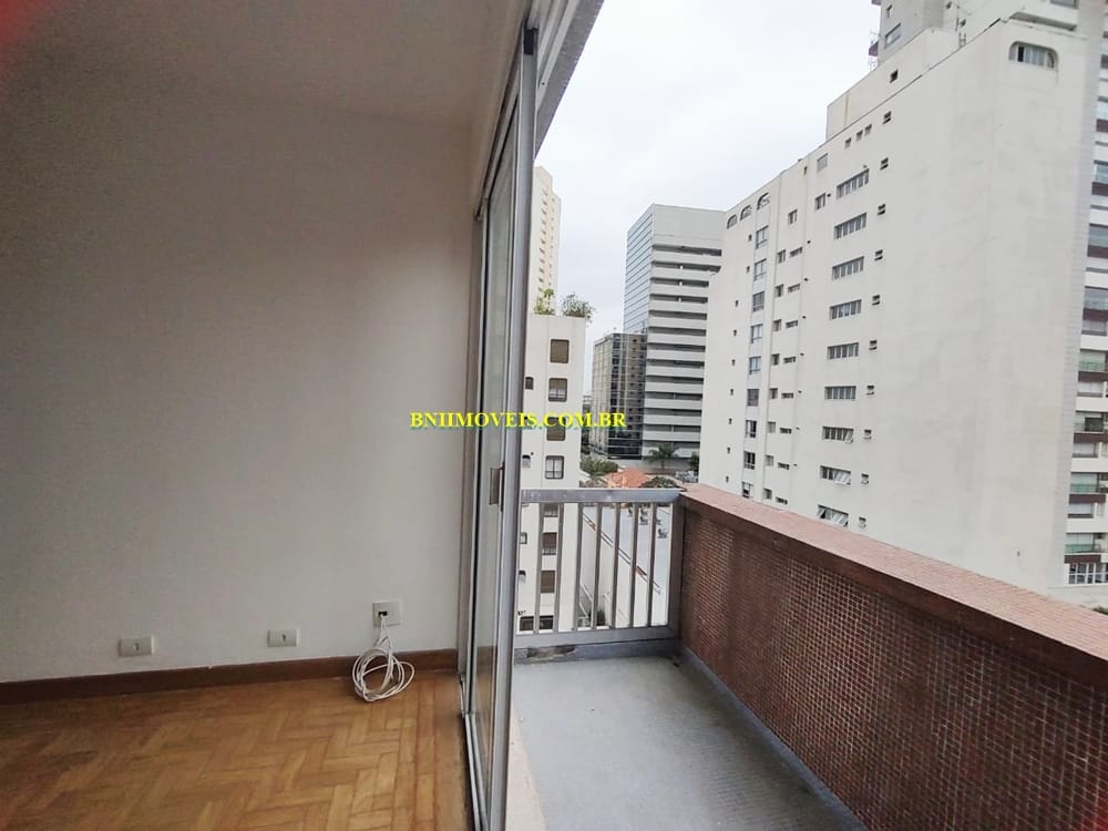 Apartamento para alugar com 2 quartos, 130m² - Foto 2