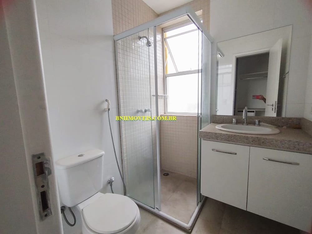 Apartamento para alugar com 2 quartos, 130m² - Foto 13