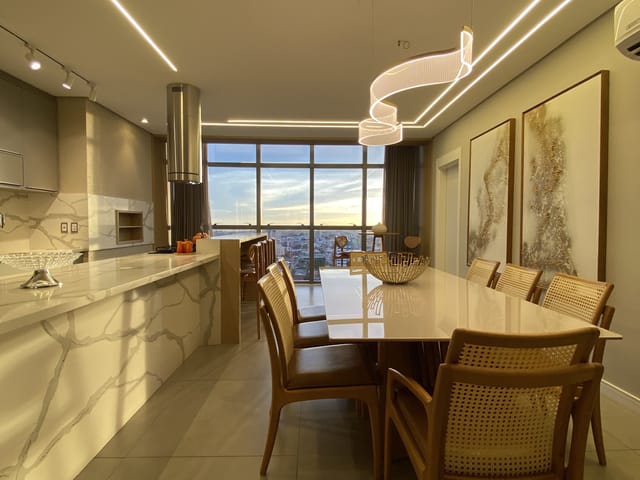 Apartamento com 271m² 3 quartos e 4 banheiros, à venda, no bairro Jardim Carvalho em Ponta Grossa