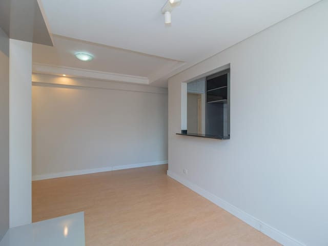 Apartamento 2 quartos e 1 banheiro, à venda, no bairro Centro em Curitiba