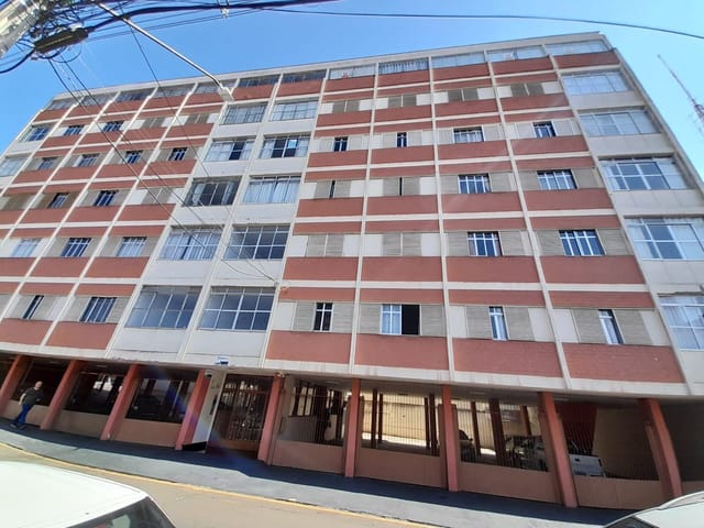Apartamento à venda no Centro.