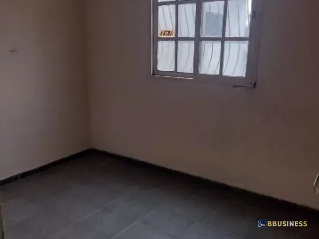 Apartamento 2 quartos e 1 banheiro, à venda, no bairro Parque Pecuária em Campos dos Goytacazes