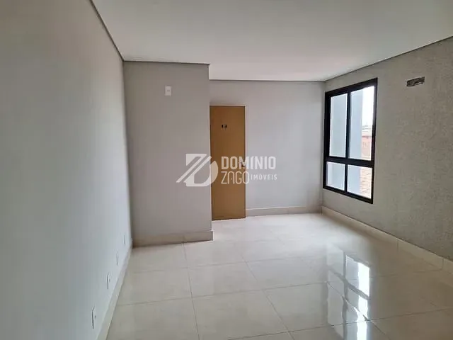 Apartamento com 117m² 3 quartos e 2 banheiros, à venda, no bairro Santa Maria em Uberaba
