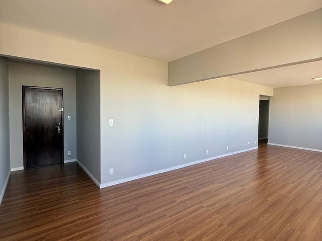 Apartamento com 120m² 3 quartos e 2 banheiros, à venda, no bairro Centro em Ponta Grossa