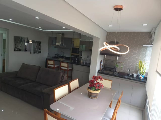 Apartamento 3 quartos e 4 banheiros, à venda, no bairro Parque São Jorge em São Paulo