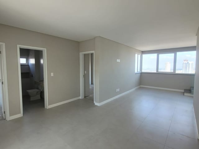 Apartamento com 145m² 3 quartos e 3 banheiros, à venda, no bairro Centro em Ponta Grossa