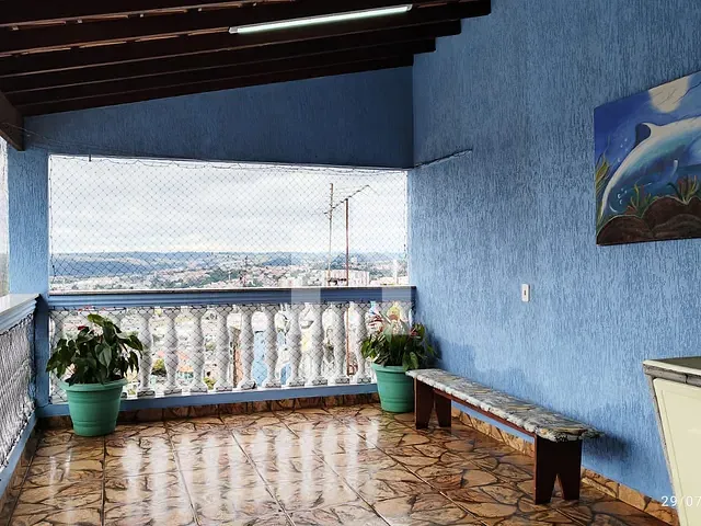 Sobrado com 280m² 3 quartos e 2 banheiros, à venda, no bairro Jardim Promeca em Várzea Paulista