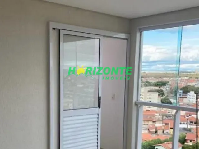 Apartamento com 97m² 3 quartos e 2 banheiros, à venda, no bairro Jardim Califórnia em Jacareí