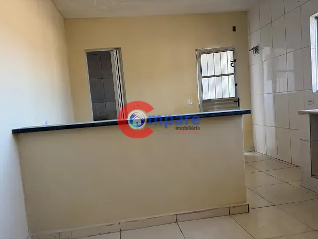 Apartamento 1 quarto e 1 banheiro, para alugar, no bairro Cidade Soberana em Guarulhos