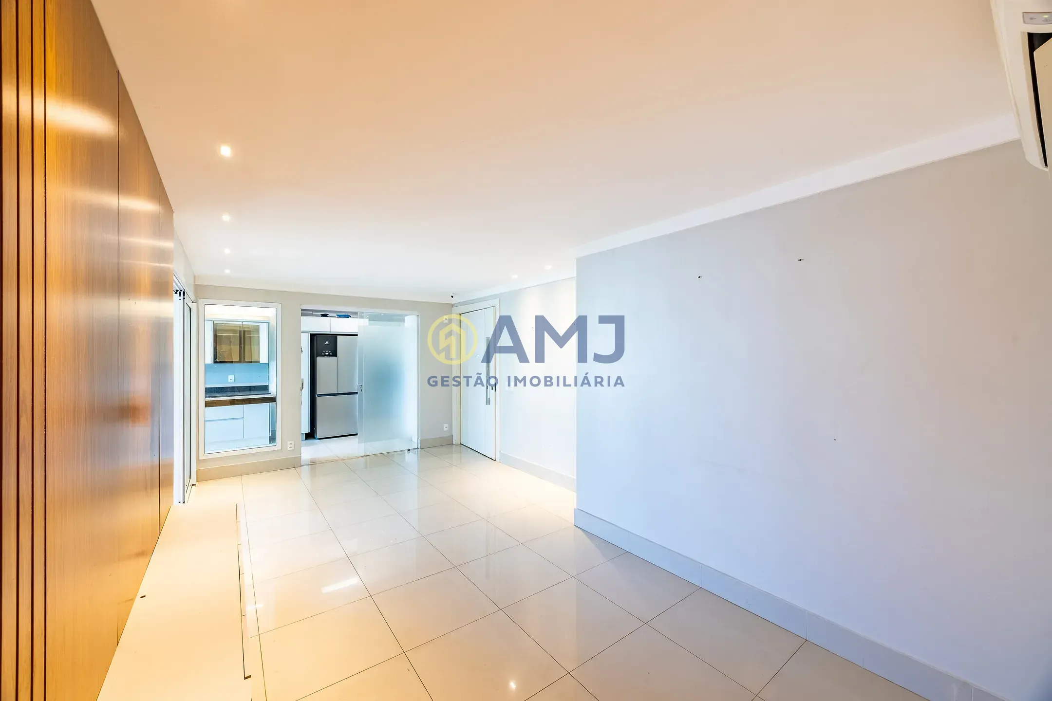 Apartamento, 3 quartos, 144 m² - Foto 2