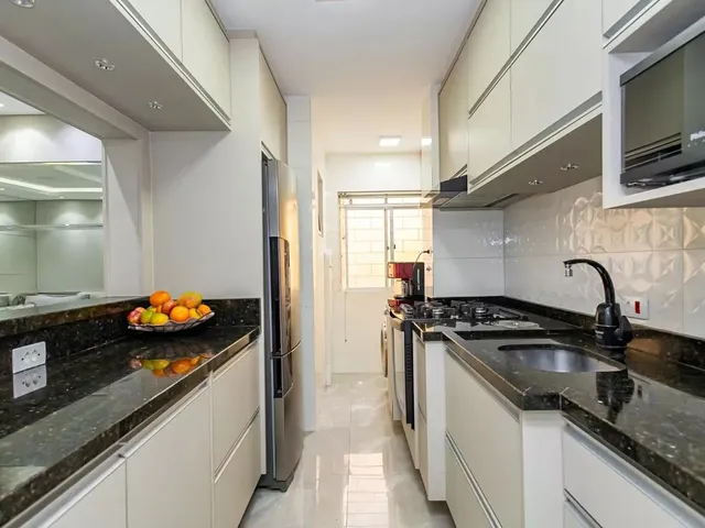 Apartamento 3 quartos e 2 banheiros, à venda, no bairro Campo Comprido em Curitiba