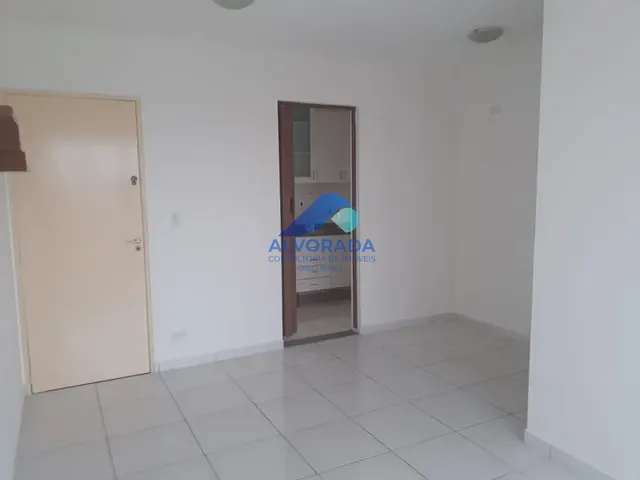 Apartamento 2 quartos e 2 banheiros, para alugar, no bairro Jardim das Indústrias em São José dos Campos