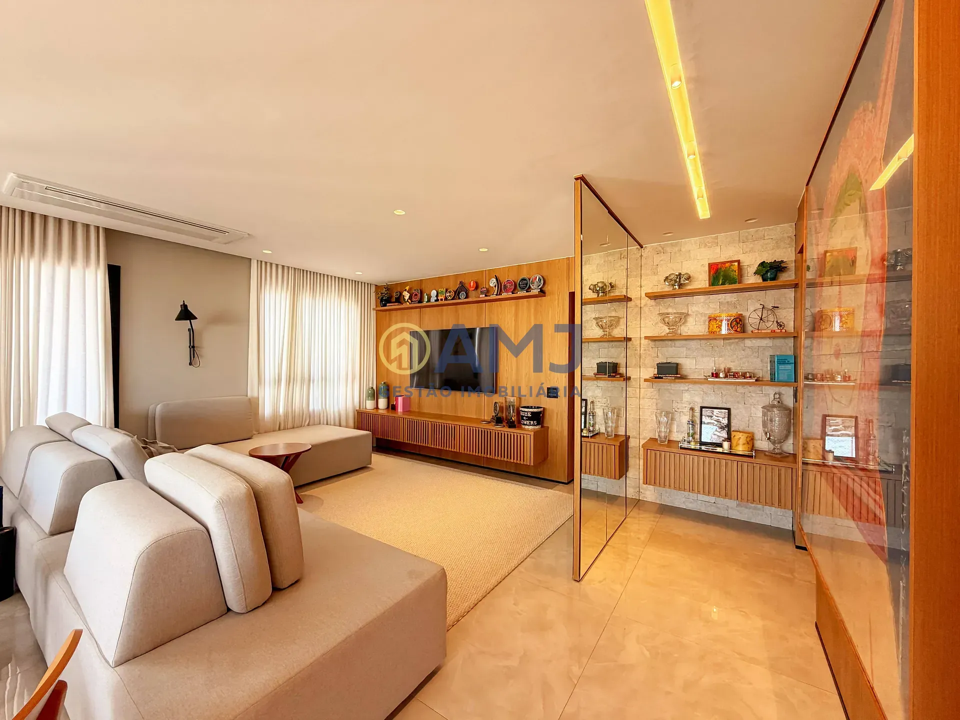 Apartamento, 3 quartos, 167 m² - Foto 2