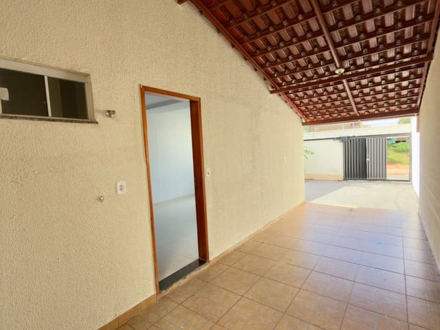 Casa 2 quartos e 2 banheiros, à venda, no bairro Setor Ponta Kayana em Trindade