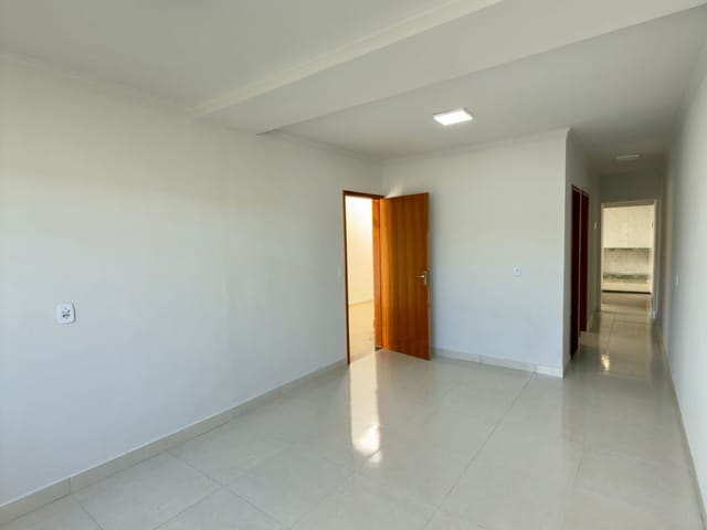 Casa 2 quartos e 2 banheiros, à venda, no bairro Setor Ponta Kayana em Trindade